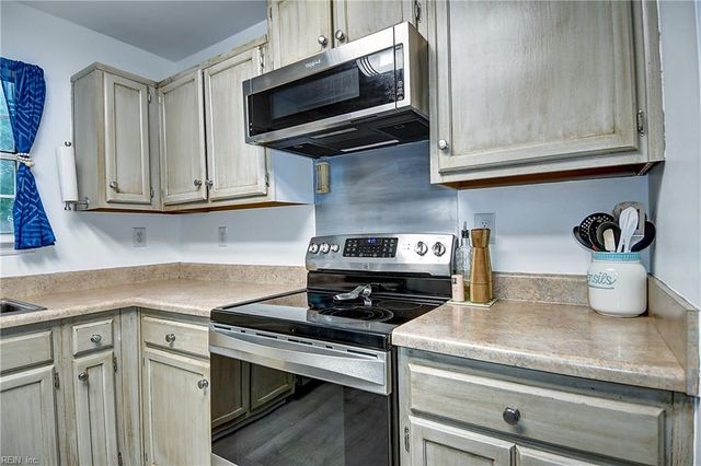 3603 Burns Ct, Virginia Beach, VA 23462