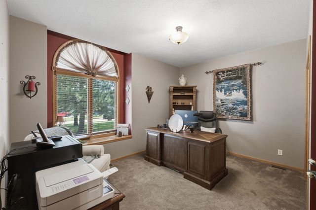 6610 W Ponderosa Cir, Wichita, KS 67217