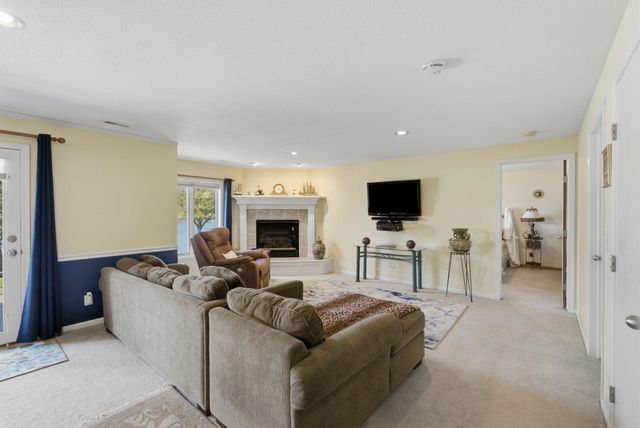 6610 W Ponderosa Cir, Wichita, KS 67217