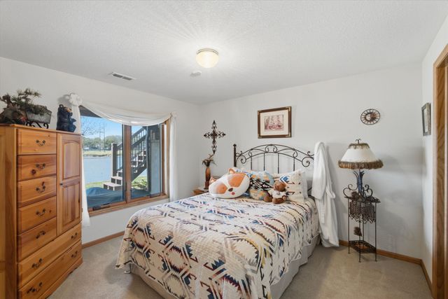 6610 W Ponderosa Cir, Wichita, KS 67217