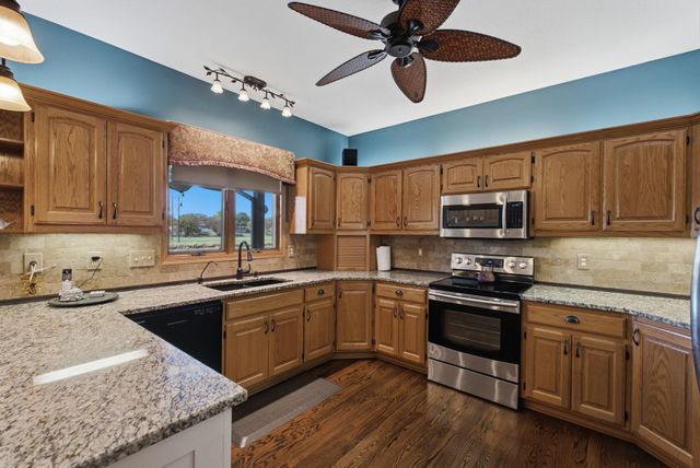 6610 W Ponderosa Cir, Wichita, KS 67217