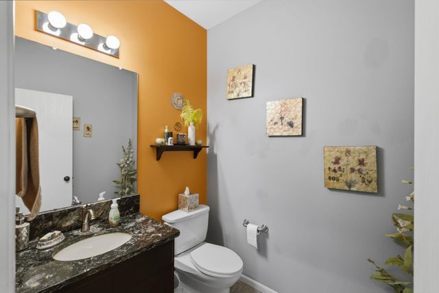 6610 W Ponderosa Cir, Wichita, KS 67217