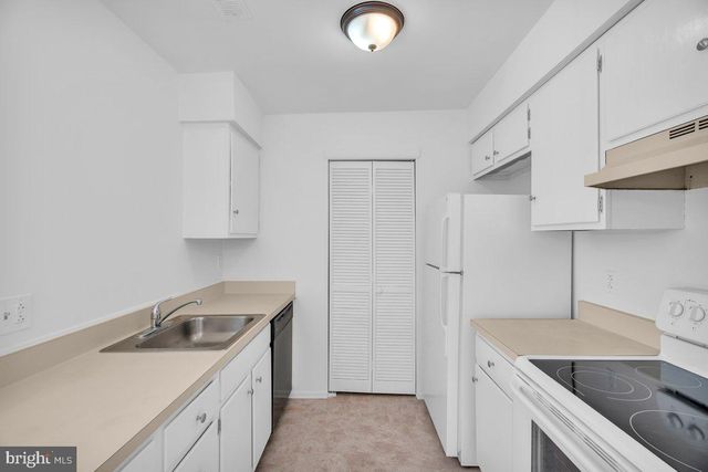 103 LUCAS LN, Voorhees, NJ 08043