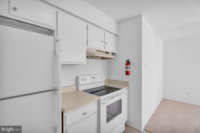 103 LUCAS LN, Voorhees, NJ 08043