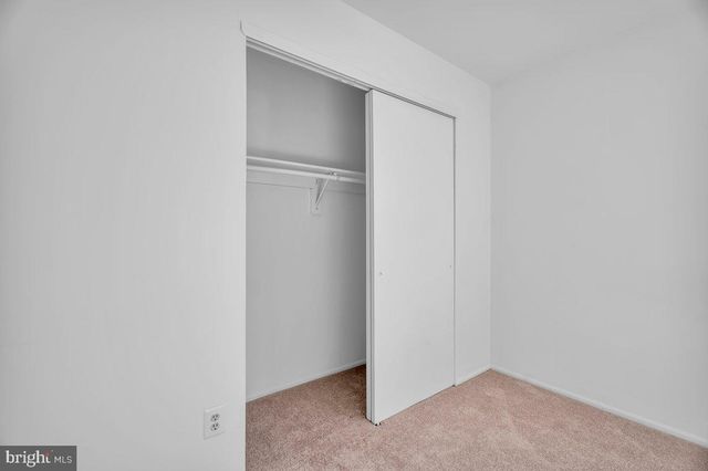 103 LUCAS LN, Voorhees, NJ 08043