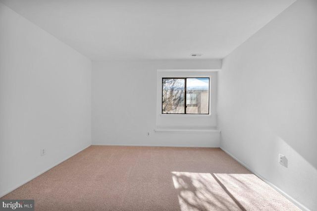 103 LUCAS LN, Voorhees, NJ 08043