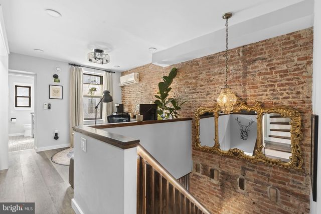 526 E THOMPSON ST, Philadelphia, PA 19125