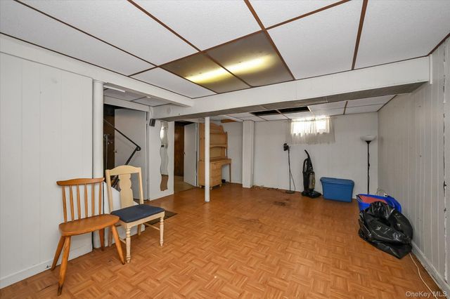 43-23 169th Street, Flushing, NY 11358