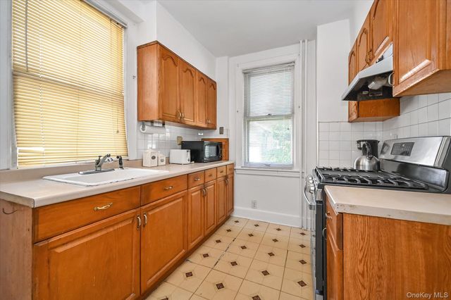 43-23 169th Street, Flushing, NY 11358