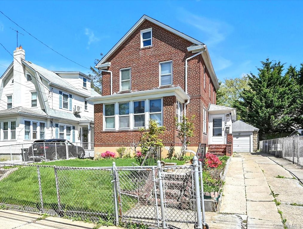 43-23 169th Street, Flushing, NY 11358