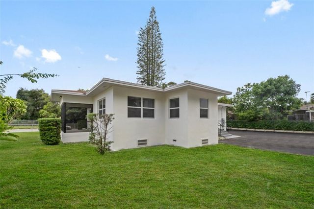 1219 NW 33rd Street A, Miami, FL 33142