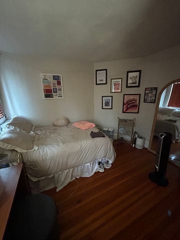 14 Mallet Street 3, Boston, MA 02124