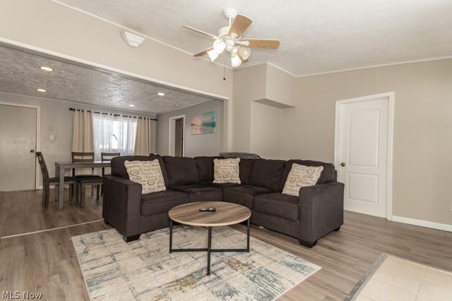 6263 Seneca Trail, Mentor, OH 44060