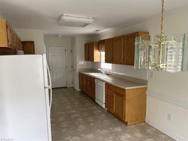 4758 Eagle Path, Winston-salem, NC 27127