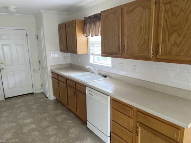 4758 Eagle Path, Winston-salem, NC 27127