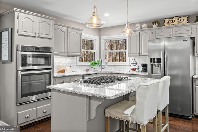 15 Springwater Way, Newnan, GA 30265