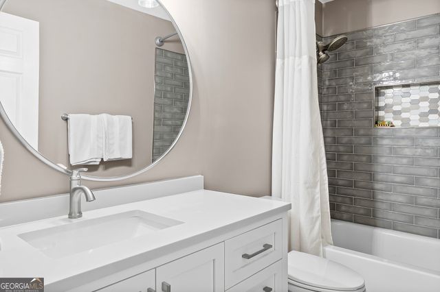 15 Springwater Way, Newnan, GA 30265