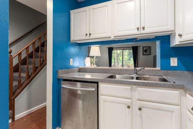 493 Foxtrail Circle E, Westerville, OH 43081