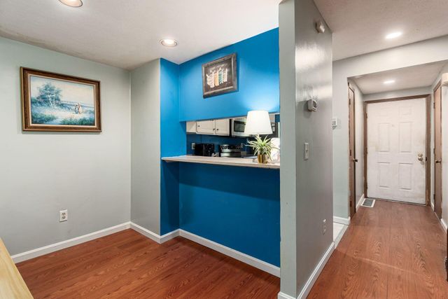493 Foxtrail Circle E, Westerville, OH 43081