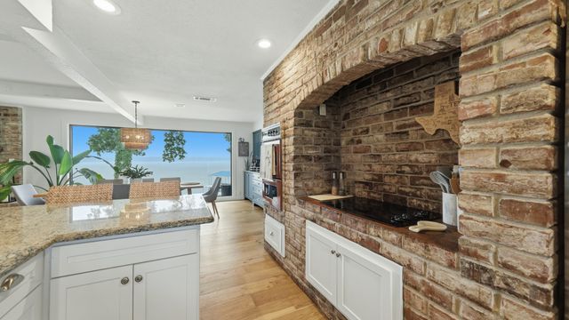 7250 Briar Road, Azle, TX 76020