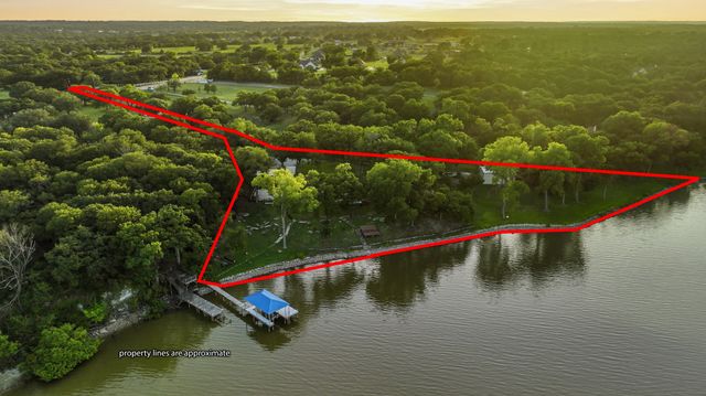7250 Briar Road, Azle, TX 76020