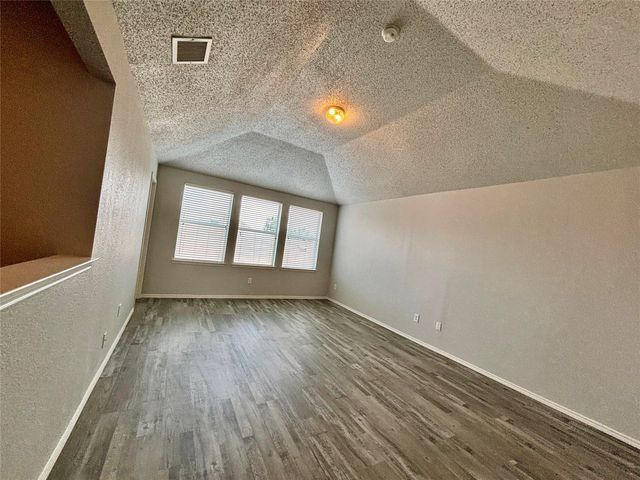 150 Wandering Drive, Forney, TX 75126
