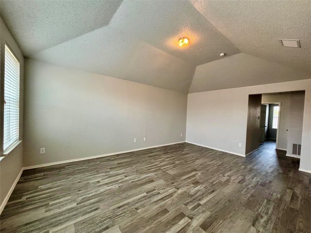 150 Wandering Drive, Forney, TX 75126
