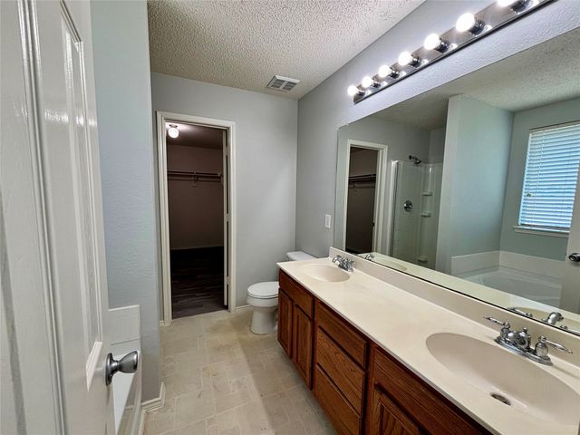 150 Wandering Drive, Forney, TX 75126