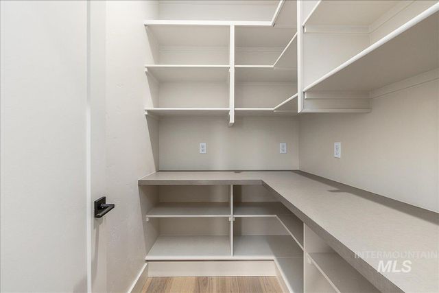 8320 W Meltwater Ln, Eagle, ID 83616