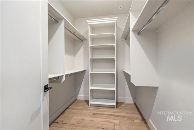 8320 W Meltwater Ln, Eagle, ID 83616