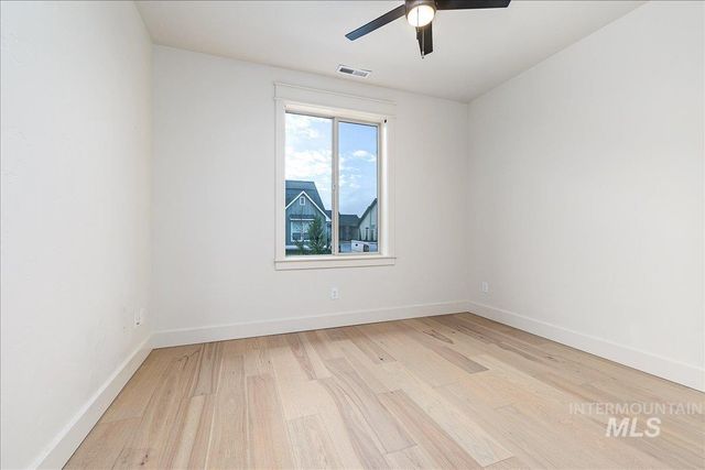 8320 W Meltwater Ln, Eagle, ID 83616