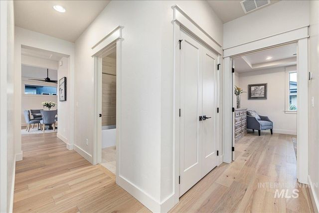 8320 W Meltwater Ln, Eagle, ID 83616