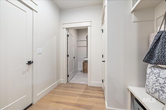 8320 W Meltwater Ln, Eagle, ID 83616