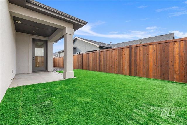 8320 W Meltwater Ln, Eagle, ID 83616