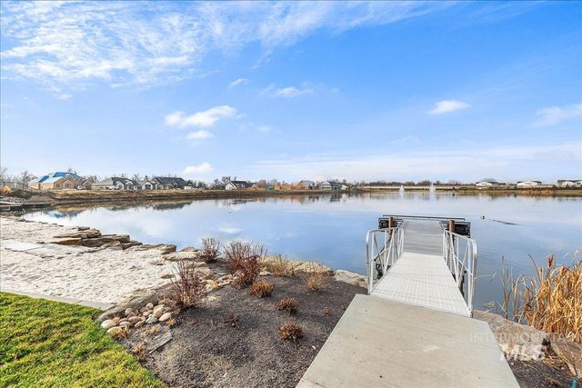 8320 W Meltwater Ln, Eagle, ID 83616