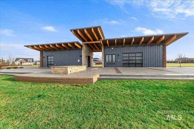 8320 W Meltwater Ln, Eagle, ID 83616