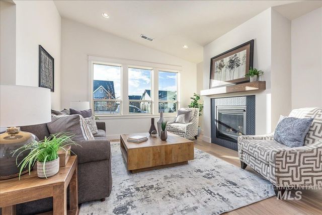 8320 W Meltwater Ln, Eagle, ID 83616