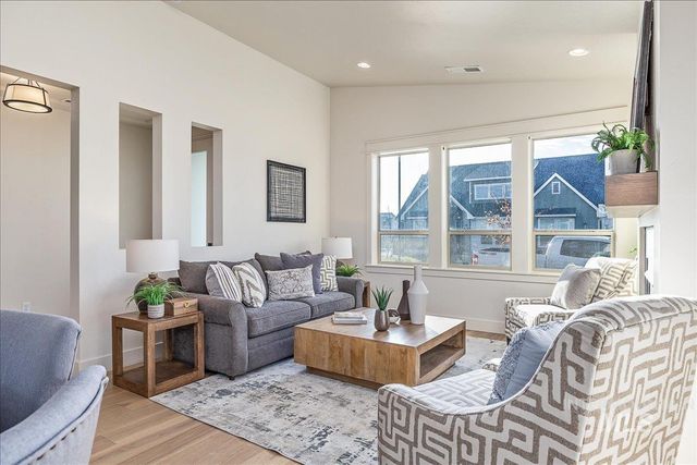 8320 W Meltwater Ln, Eagle, ID 83616