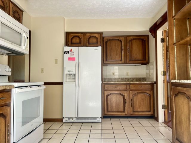 122 LeAnn Lane, Winchester, KY 40391