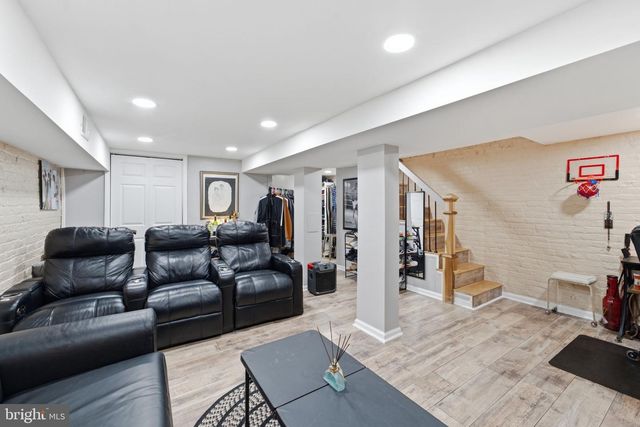 4214 3RD ST NW, Washington, DC 20011