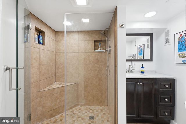 4214 3RD ST NW, Washington, DC 20011