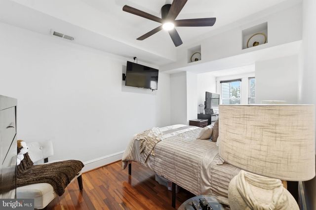 4214 3RD ST NW, Washington, DC 20011