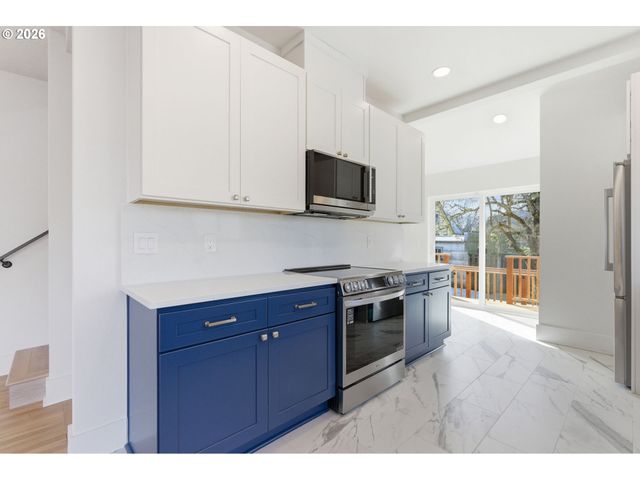 2945 Ne 57TH Ave, Portland, OR 97213
