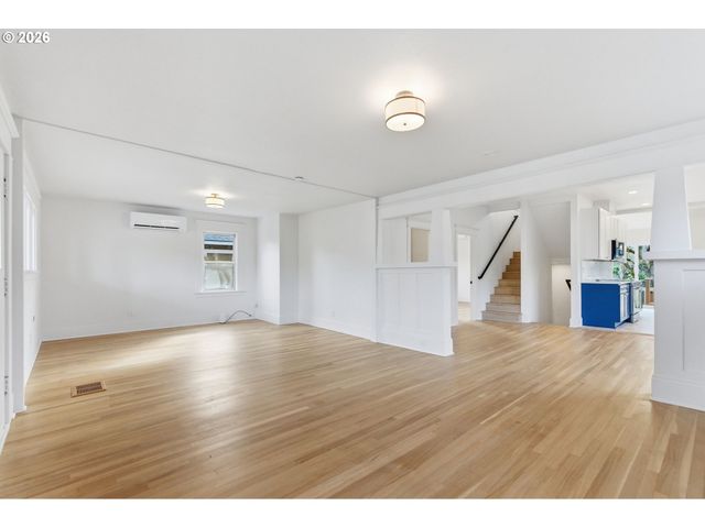 2945 Ne 57TH Ave, Portland, OR 97213