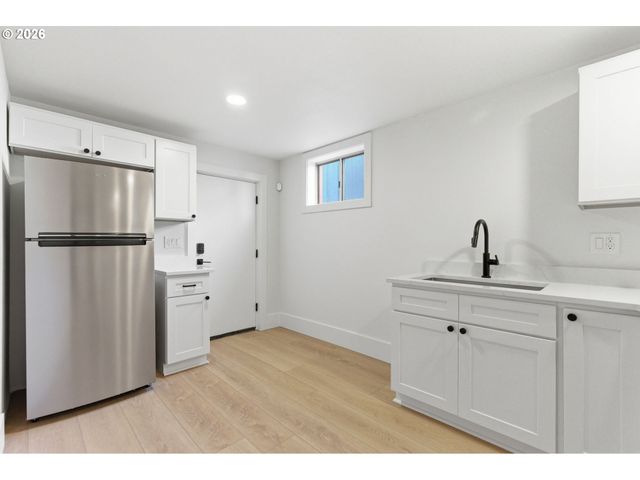 2945 Ne 57TH Ave, Portland, OR 97213