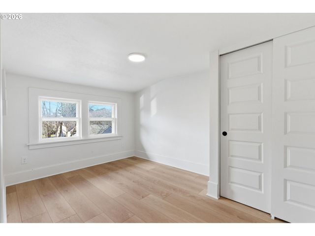 2945 Ne 57TH Ave, Portland, OR 97213
