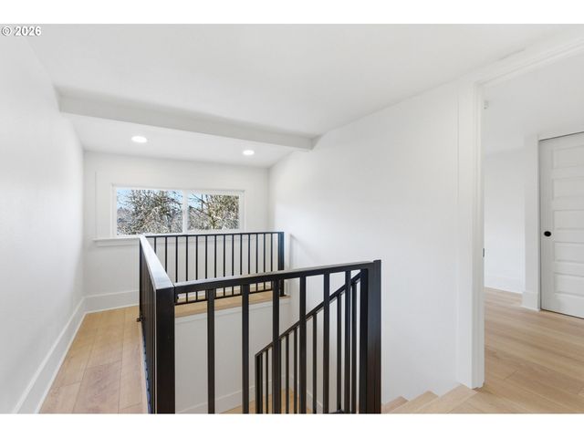 2945 Ne 57TH Ave, Portland, OR 97213