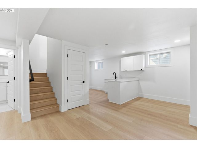 2945 Ne 57TH Ave, Portland, OR 97213