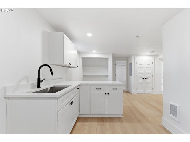 2945 Ne 57TH Ave, Portland, OR 97213