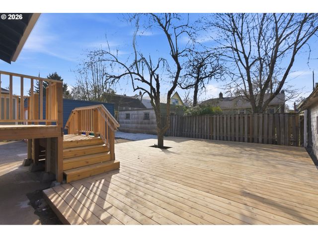 2945 Ne 57TH Ave, Portland, OR 97213